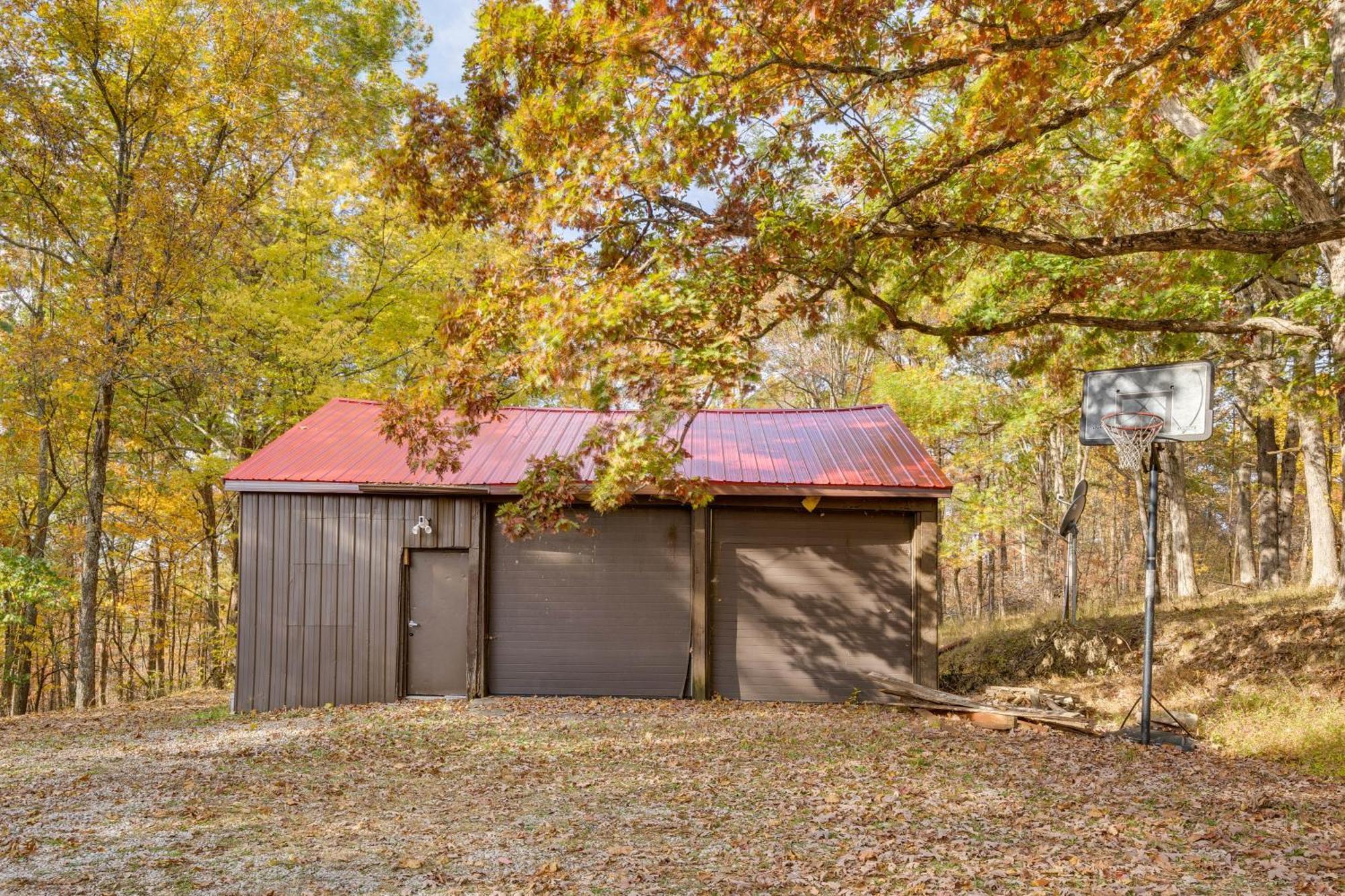 French Lick Getaway With Deck, Grill And Fire Pit! Villa Екстериор снимка