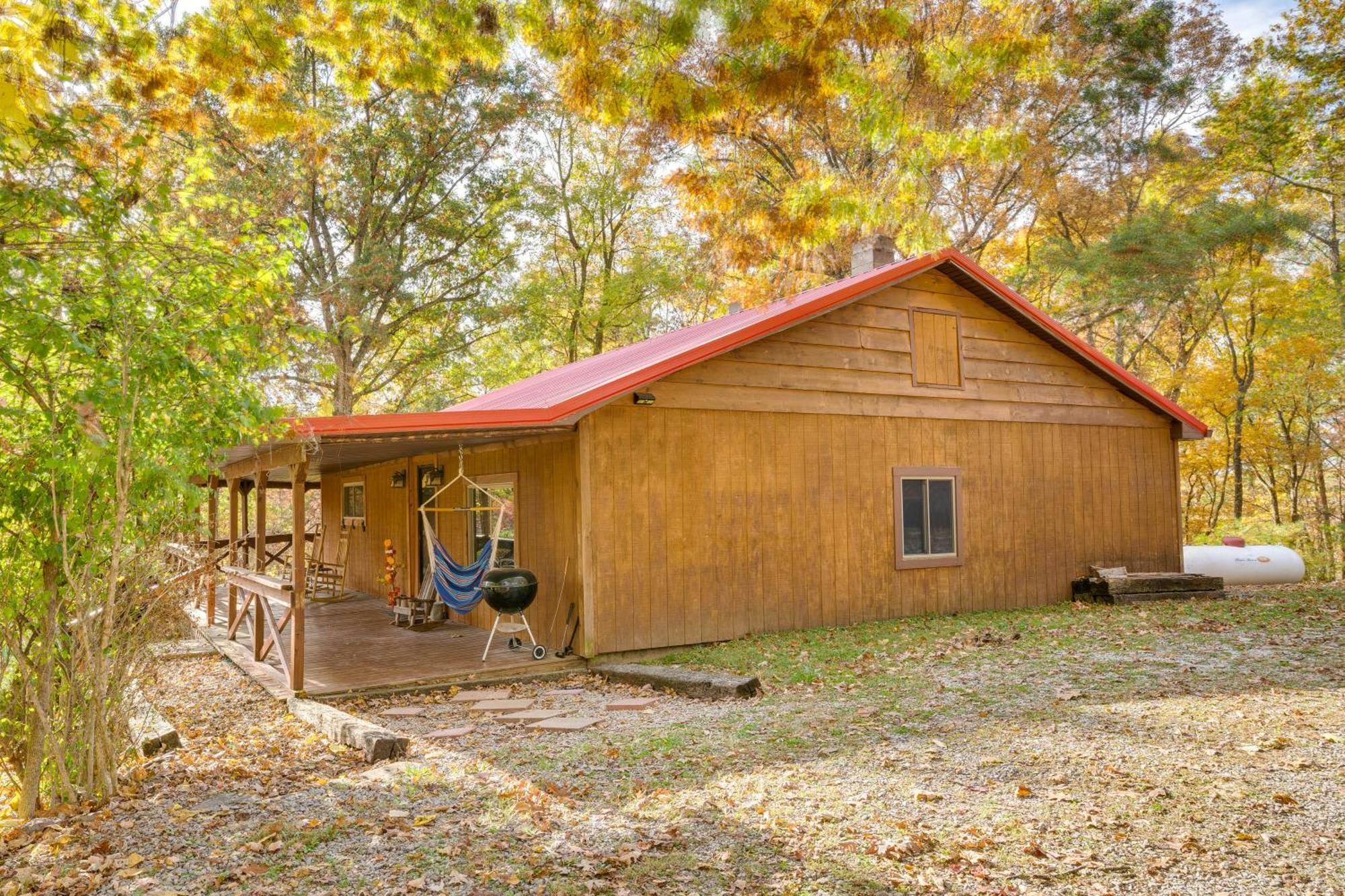 French Lick Getaway With Deck, Grill And Fire Pit! Villa Екстериор снимка